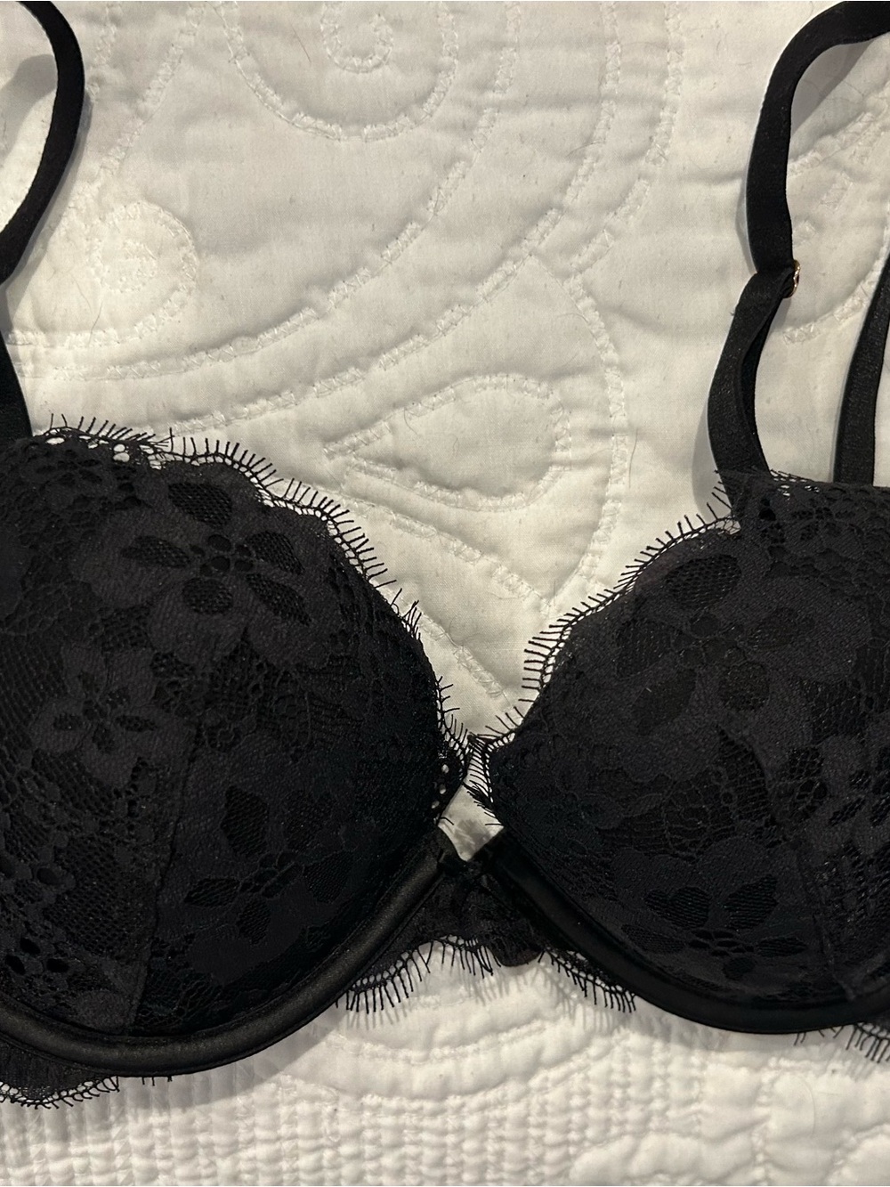 Victoria's Secret Black Floral Lace Underwire Bra